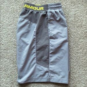 Under Armour Linerless Short